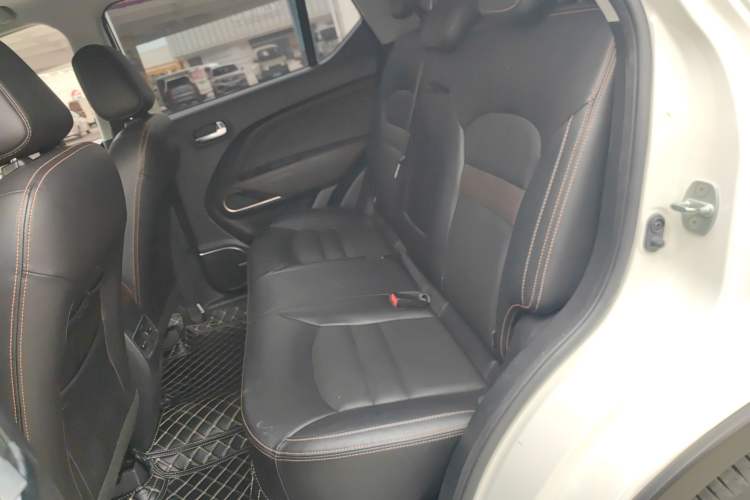 Used GAC Trumpchi GS3 2017 200T Automatic Luxury Edition Left Rear Seat