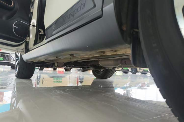 Used GAC Trumpchi GS3 2017 200T Automatic Luxury Edition Left Side Sill