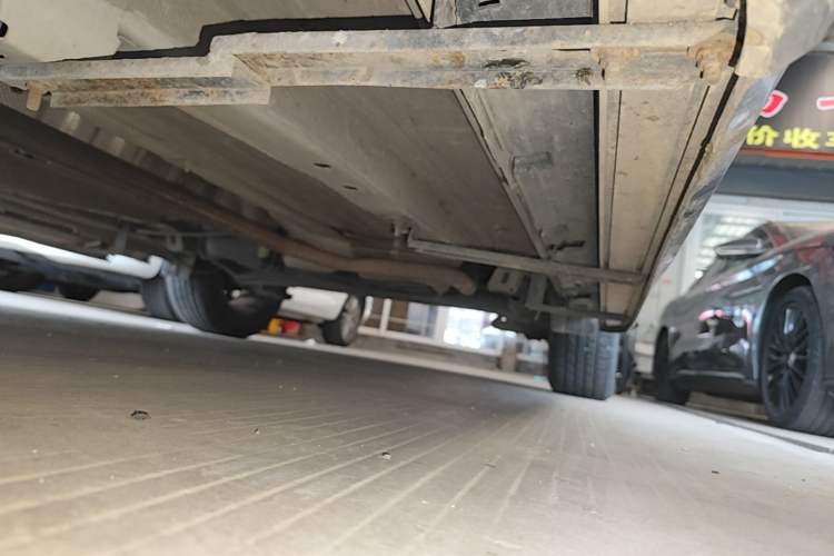 Used GAC Trumpchi GS3 2017 150N Automatic Elite Edition Left Side Sill