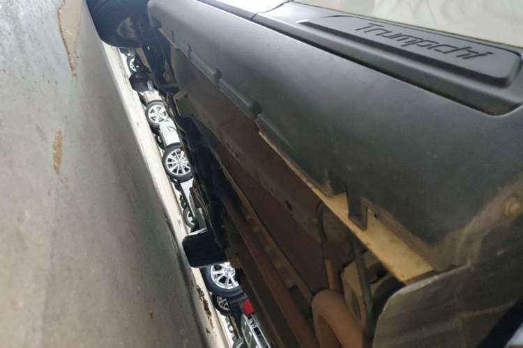 Used GAC Trumpchi GS3 2017 150N Automatic Elite Edition Left Side Sill