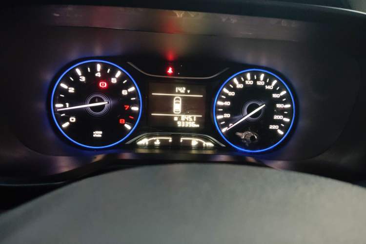 Used GAC Trumpchi GS3 2017 150N Manual Elite Edition Odometer Close Up
