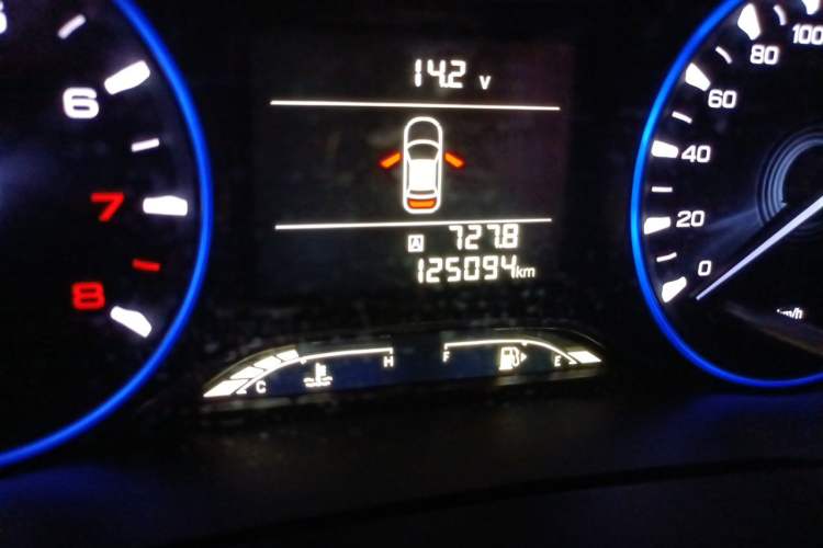 Used GAC Trumpchi GS3 2017 150N Manual Elite Edition Odometer Close Up