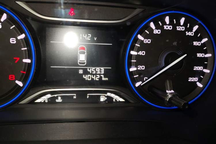 Used GAC Trumpchi GS3 2017 150N Manual Elite Edition Odometer Close Up