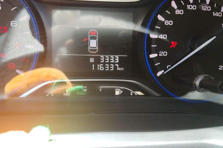Used GAC Trumpchi GS3 2017 150N Manual Elite Edition Odometer Close Up
