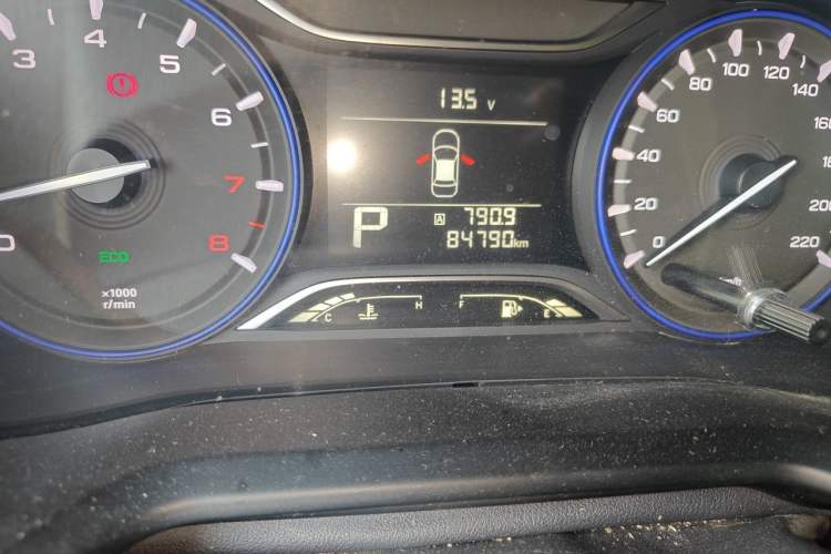 Used GAC Trumpchi GS3 2017 200T Automatic Elite Edition Odometer Close Up