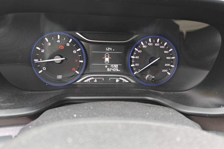 Used GAC Trumpchi GS3 2017 150N Manual Elite Edition Odometer Close Up