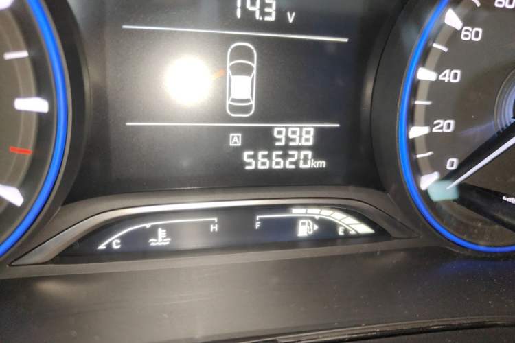 Used GAC Trumpchi GS3 2017 150N Manual Elite Edition Odometer Close Up