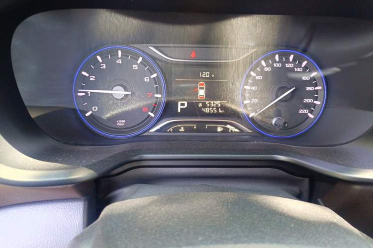 Used GAC Trumpchi GS3 2017 150N Automatic Elite Edition Odometer Close Up
