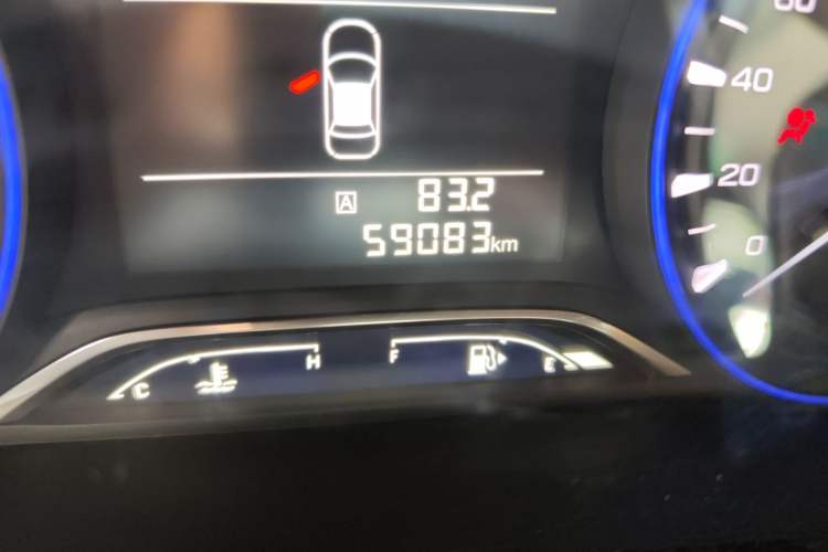 Used GAC Trumpchi GS3 2017 150N Manual Elite Edition Odometer Close Up