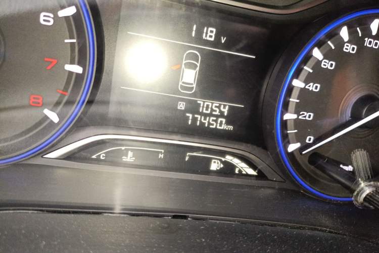Used GAC Trumpchi GS3 2017 150N Manual Elite Edition Odometer Close Up