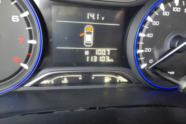 Used GAC Trumpchi GS3 2017 150N Manual Elite Edition Odometer Close Up