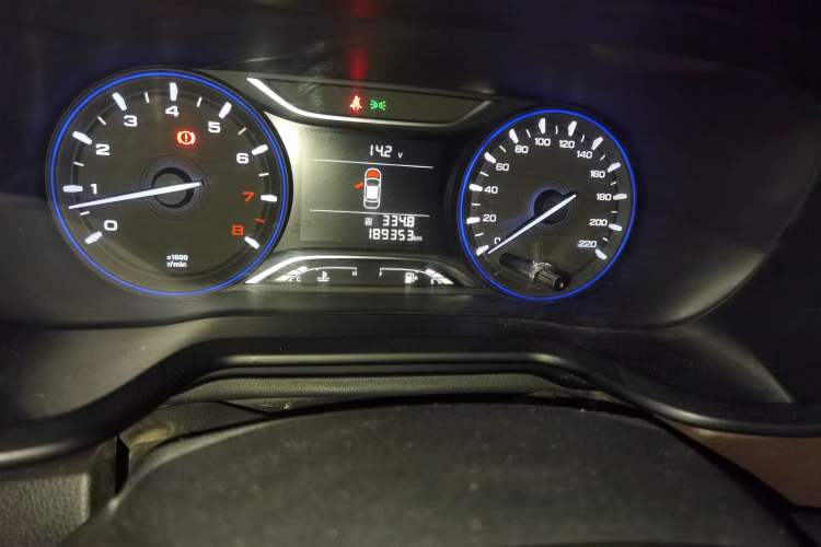 Used GAC Trumpchi GS3 2017 150N Manual Elite Edition Odometer Close Up