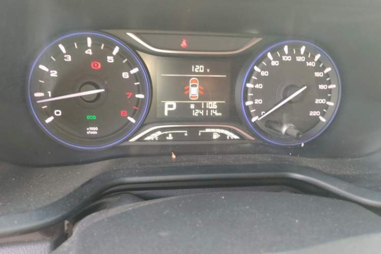 Used GAC Trumpchi GS3 2017 150N Automatic Elite Edition Odometer Close Up