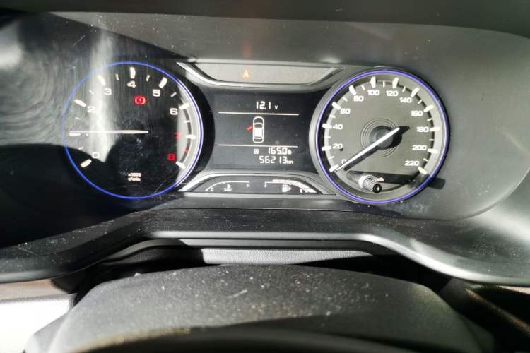 Used GAC Trumpchi GS3 2017 150N Manual Elite Edition Odometer Close Up
