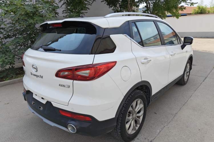 Used GAC Trumpchi GS3 2017 150N Manual Elite Edition Rear Right 45 Deg