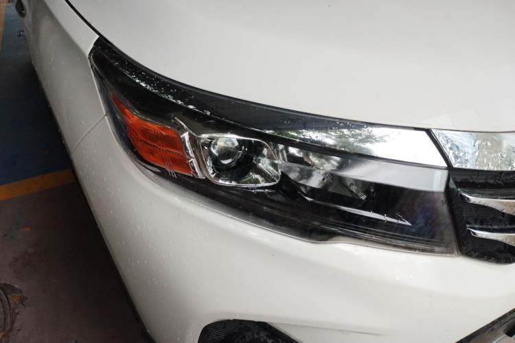 Used GAC Trumpchi GS3 2017 150N Manual Elite Edition Right Front Headlight