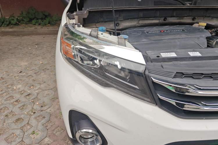 Used GAC Trumpchi GS3 2017 200T Automatic Elite Edition Right Front Headlight