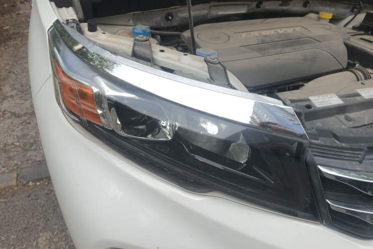 Used GAC Trumpchi GS3 2017 150N Automatic Elite Edition Right Front Headlight