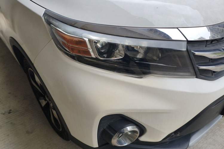 Used GAC Trumpchi GS3 2017 200T Automatic Luxury Edition Right Front Headlight