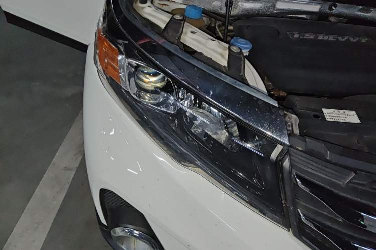 Used GAC Trumpchi GS3 2017 150N Automatic Elite Edition Right Front Headlight