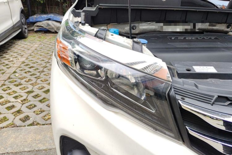 Used GAC Trumpchi GS3 2017 150N Automatic Elite Edition Right Front Headlight