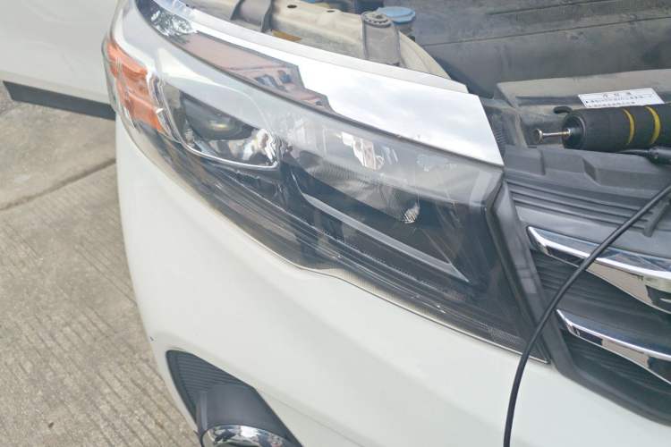Used GAC Trumpchi GS3 2017 200T Automatic Luxury Edition Right Front Headlight