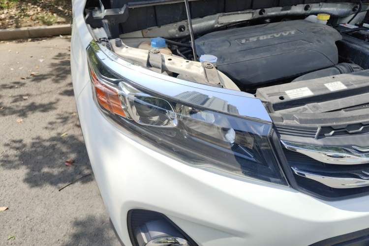 Used GAC Trumpchi GS3 2017 150N Manual Elite Edition Right Front Headlight