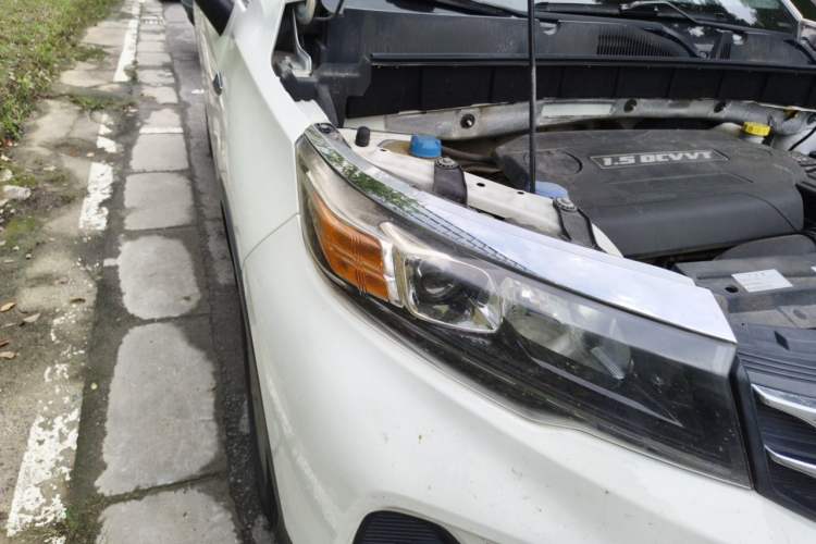 Used GAC Trumpchi GS3 2017 150N Manual Elite Edition Right Front Headlight