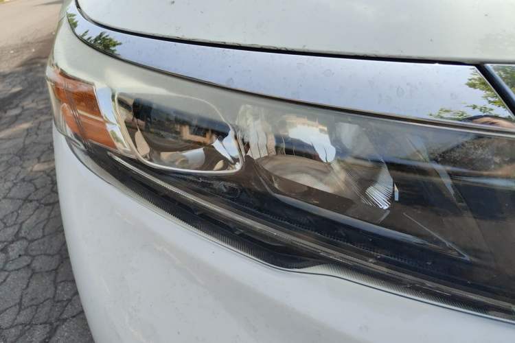 Used GAC Trumpchi GS3 2017 150N Automatic Elite Edition Right Front Headlight