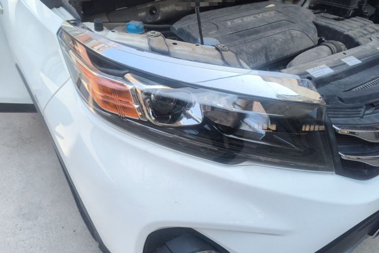 Used GAC Trumpchi GS3 2017 150N Automatic Elite Edition Right Front Headlight