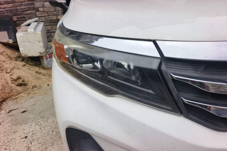 Used GAC Trumpchi GS3 2017 150N Automatic Elite Edition Right Front Headlight