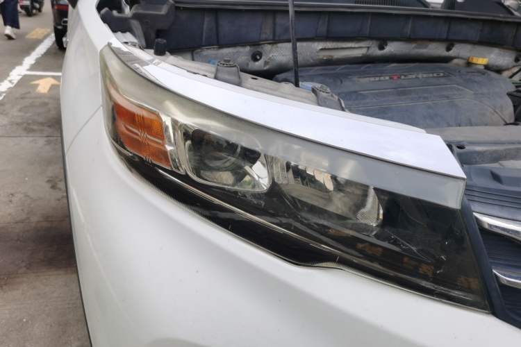 Used GAC Trumpchi GS3 2017 200T Automatic Elite Edition Right Front Headlight