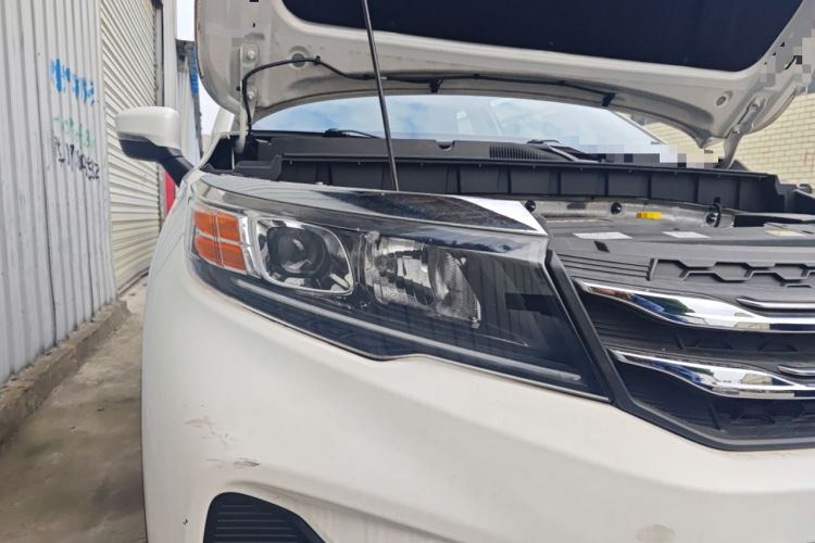 Used GAC Trumpchi GS3 2017 150N Manual Elite Edition Right Front Headlight