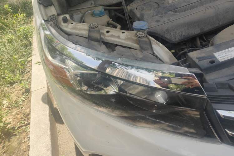 Used GAC Trumpchi GS3 2017 150N Automatic Elite Edition Right Front Headlight