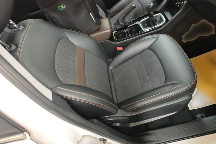 Used GAC Trumpchi GS3 2017 150N Manual Elite Edition Right Front Seat