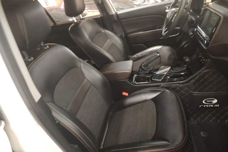 Used GAC Trumpchi GS3 2017 150N Automatic Elite Edition Right Front Seat