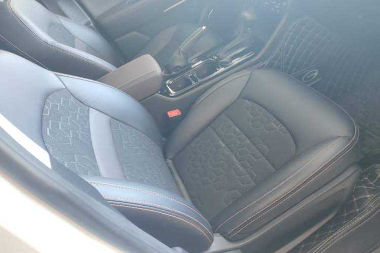 Used GAC Trumpchi GS3 2017 150N Automatic Elite Edition Right Front Seat