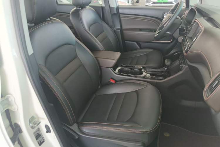 Used GAC Trumpchi GS3 2017 200T Automatic Luxury Edition Right Front Seat