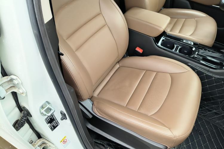 Used GAC Trumpchi GS3 2017 200T Automatic Luxury Edition Right Front Seat