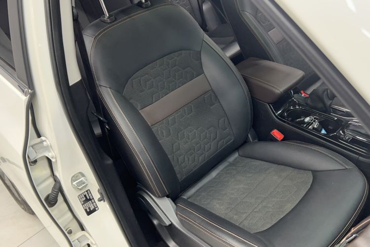 Used GAC Trumpchi GS3 2017 200T Automatic Elite Edition Right Front Seat
