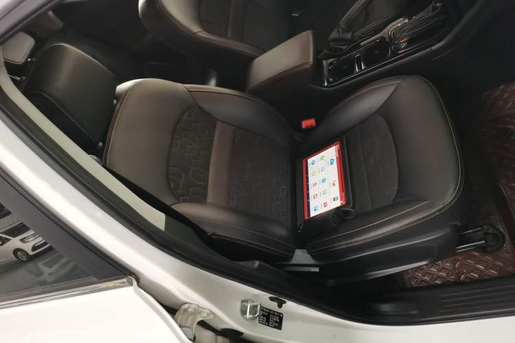 Used GAC Trumpchi GS3 2017 150N Automatic Elite Edition Right Front Seat
