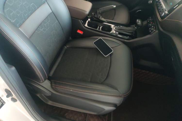 Used GAC Trumpchi GS3 2017 150N Automatic Elite Edition Right Front Seat