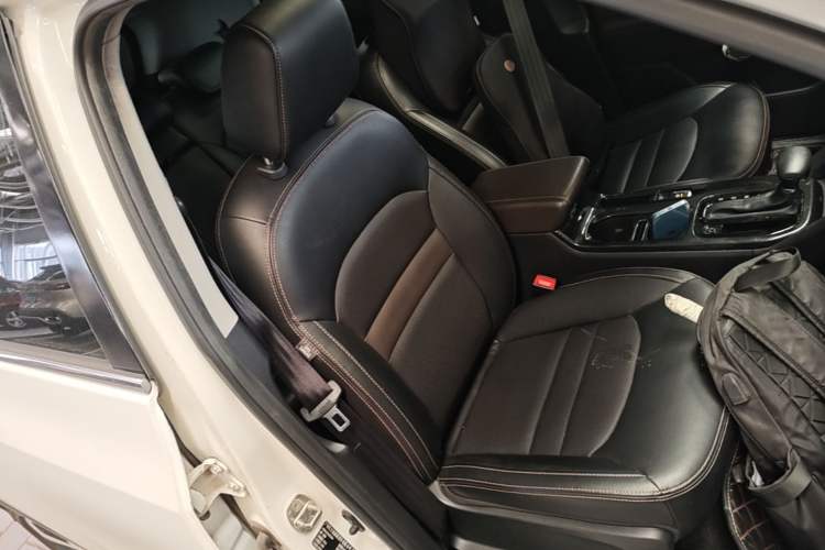 Used GAC Trumpchi GS3 2017 200T Automatic Luxury Edition Right Front Seat