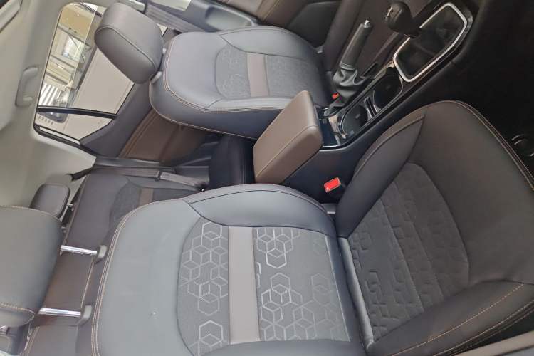 Used GAC Trumpchi GS3 2017 150N Manual Elite Edition Right Front Seat