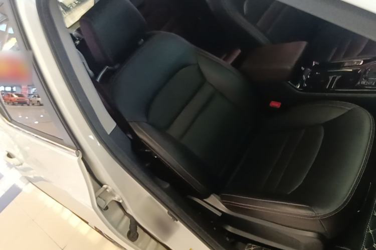 Used GAC Trumpchi GS3 2017 200T Automatic Luxury Edition Right Front Seat