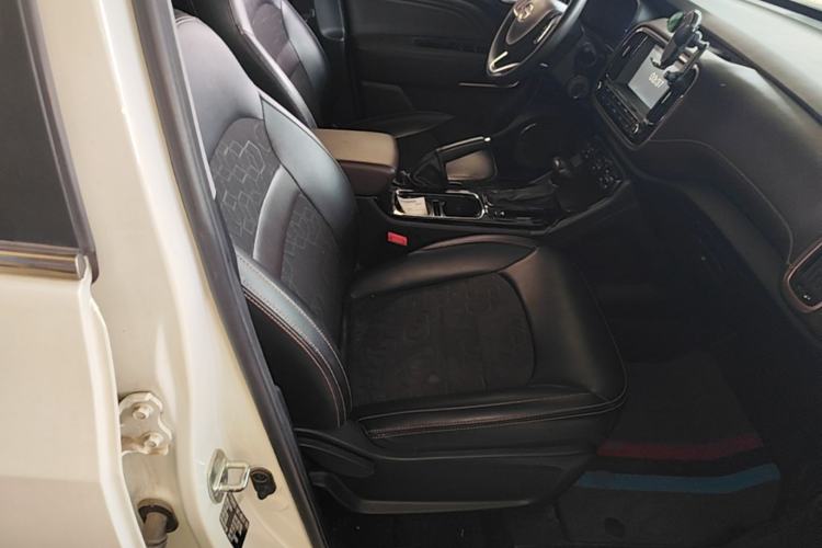 Used GAC Trumpchi GS3 2017 150N Automatic Elite Edition Right Front Seat