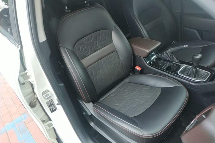 Used GAC Trumpchi GS3 2017 150N Manual Comfort Edition Right Front Seat