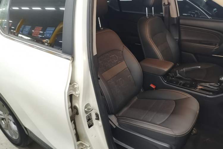 Used GAC Trumpchi GS3 2017 150N Automatic Elite Edition Right Front Seat