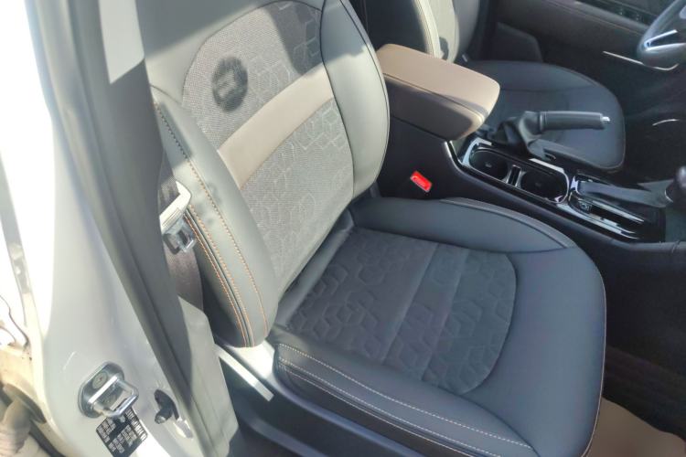 Used GAC Trumpchi GS3 2017 150N Automatic Elite Edition Right Front Seat
