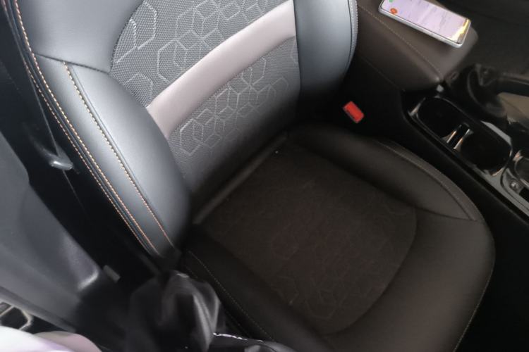 Used GAC Trumpchi GS3 2017 150N Automatic Elite Edition Right Front Seat